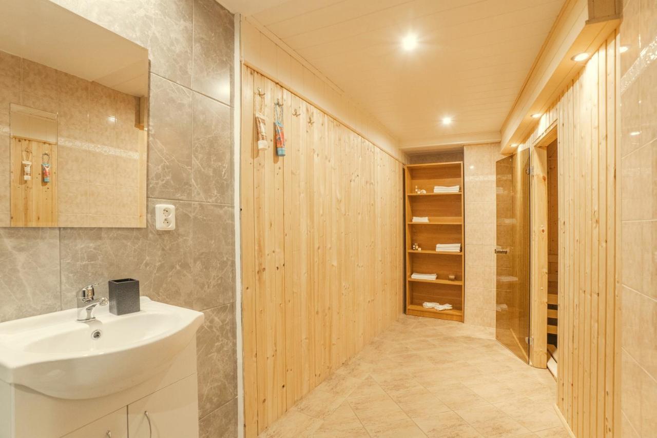 Wellness Studio! Finnish Sauna, Whirlpool, Gym & More! Praga Exterior foto